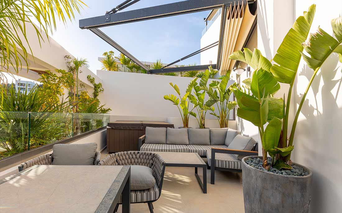 esempio arredamento terrazza .jpg